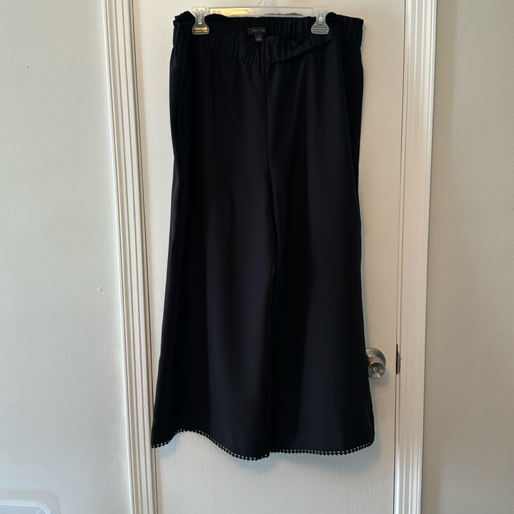 NWOT Ann Taylor black pants, elastic waist and pockets size XL